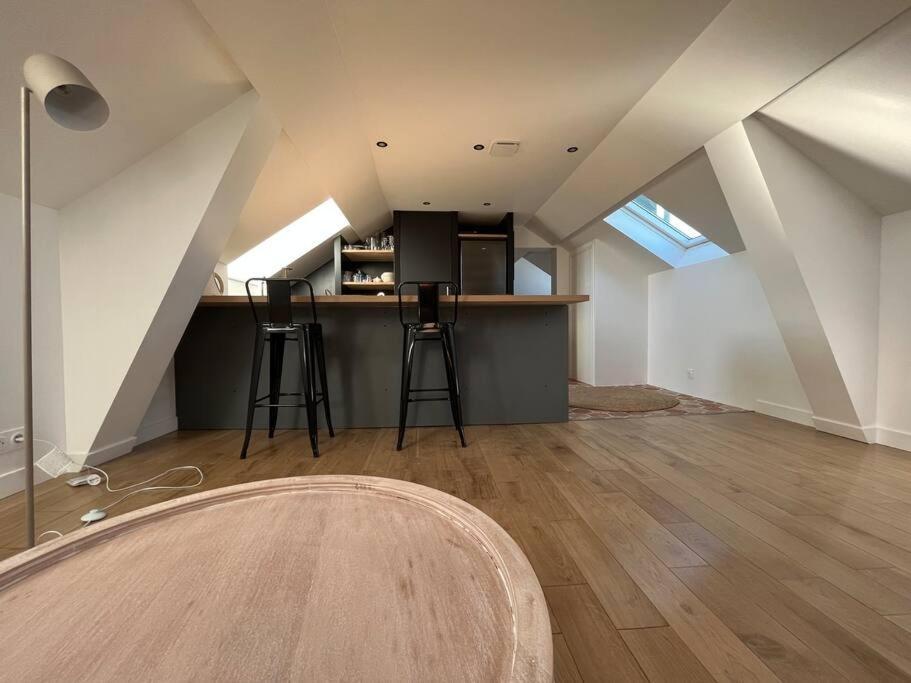 Sur Les Toits De Fontainebleau - Hypercentre Appartement Buitenkant foto
