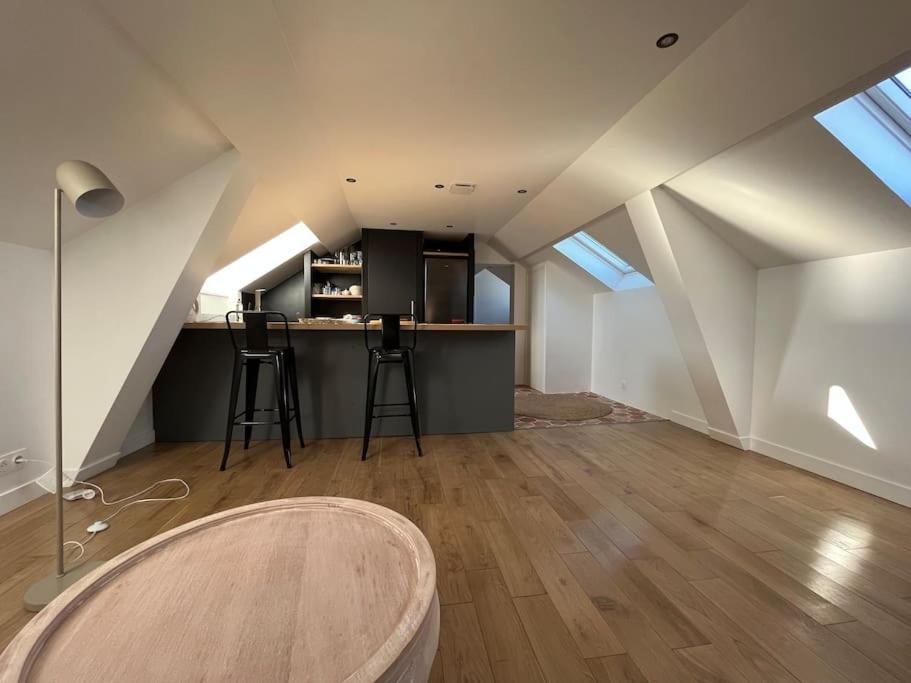 Sur Les Toits De Fontainebleau - Hypercentre Appartement Buitenkant foto